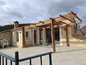 Terrace/patio - Charming two-room barronies large terrace (Montbrun-les-Bains)