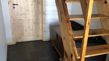 Basic House, Park View | Interior