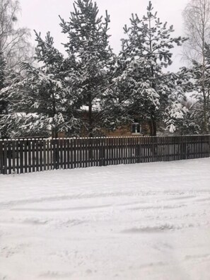 Casa básica, vistas al parque | Jardines del alojamiento