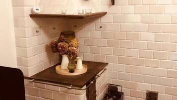 Basic House, Park View | Interior