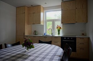 Basic House, Park View | Dining