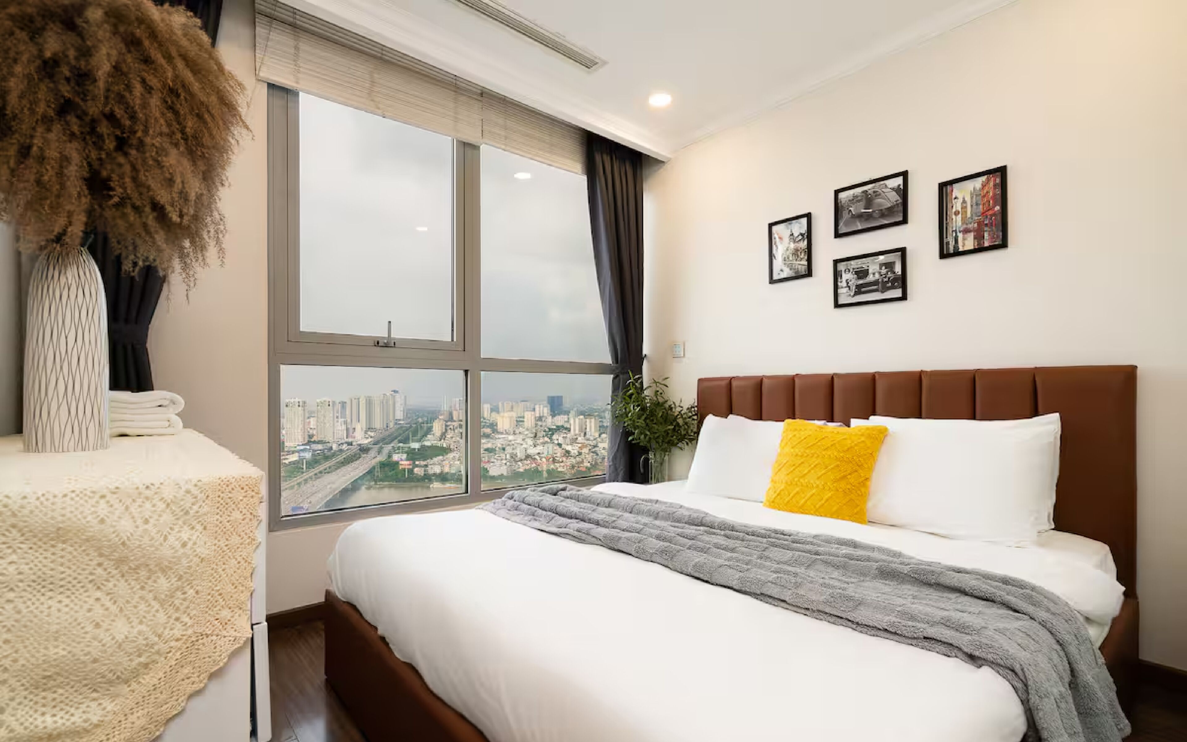 Apartamento de lujo, 2 habitaciones, balcón, vistas a la ciudad