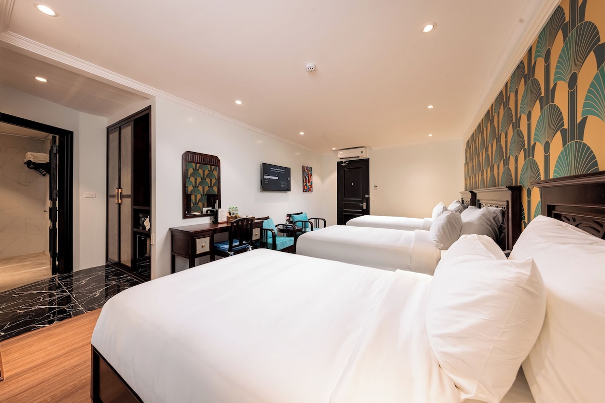 Superior Triple Room, City View