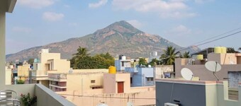 Terrace Breeze Stay Tiruvannamalai - Arunachala