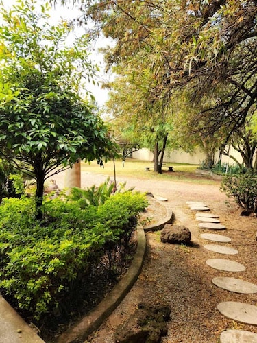 Cozy Guestrooms in Midrand 1