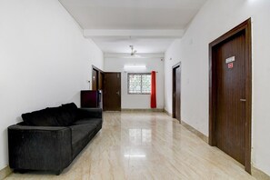 Interior - Super Hotel O Cosmopolis (Bhubaneswar)