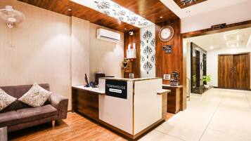 House | Reception