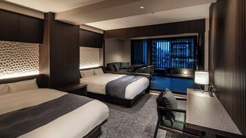 Twin Room | In-room safe, individually decorated, desk, laptop workspace