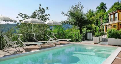 Apartment in Montefortino With Communal Pool