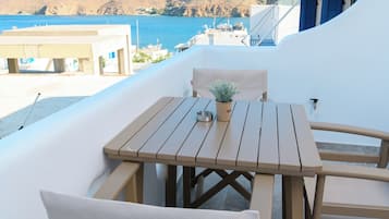Deluxe suite, uitzicht op zee | Buiten dineren