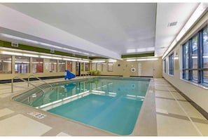 Pool - 1 QUEEN BED | SUITE, NSMK, KITCHEN (Findlay OH)