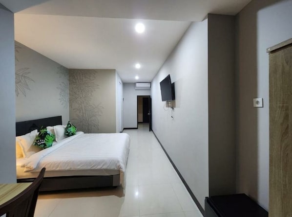 Room - Hotel O near Bunda Thamrin Hospital (Sumatra)
