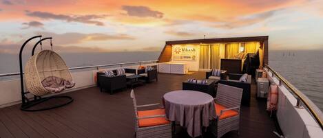 Khu ẩm thực ngoài trời