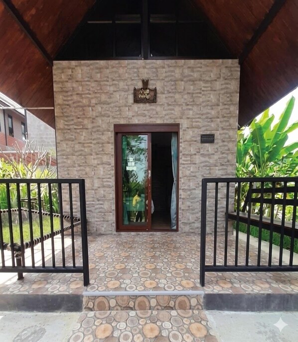 Room - Parichat House (Khanong Phra)