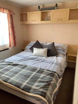4 Schlafzimmer, individuell dekoriert, individuell eingerichtet