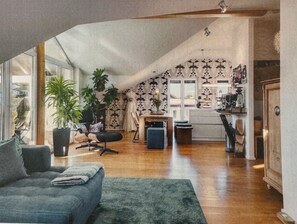 TV - Vacation apartment for max. 4 persons (Brannenburg)