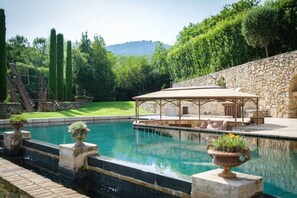 Pool - Domaine de La Vin Suda
independant villa with magnificient infinite pool (Grasse)
