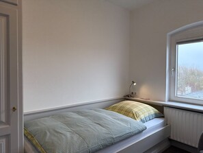 1 bedroom, WiFi, bed sheets - Single room close to the beach in a quiet location in Wenningstedt - Pension La Mer - (Wenningstedt-Braderup (Sylt))