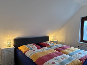 1 bedroom, WiFi, bed sheets - Double room close to the beach in a quiet location in Wenningstedt - Pension La Mer - (Wenningstedt-Braderup (Sylt))