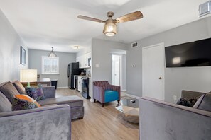 Living area - Stylish 2BR on Frenchmen Street with shared pool, hot tub, and easy walk to the French Quarter. (New Orleans)