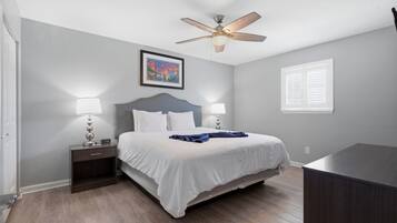 2 bedrooms, iron/ironing board, travel crib, free WiFi