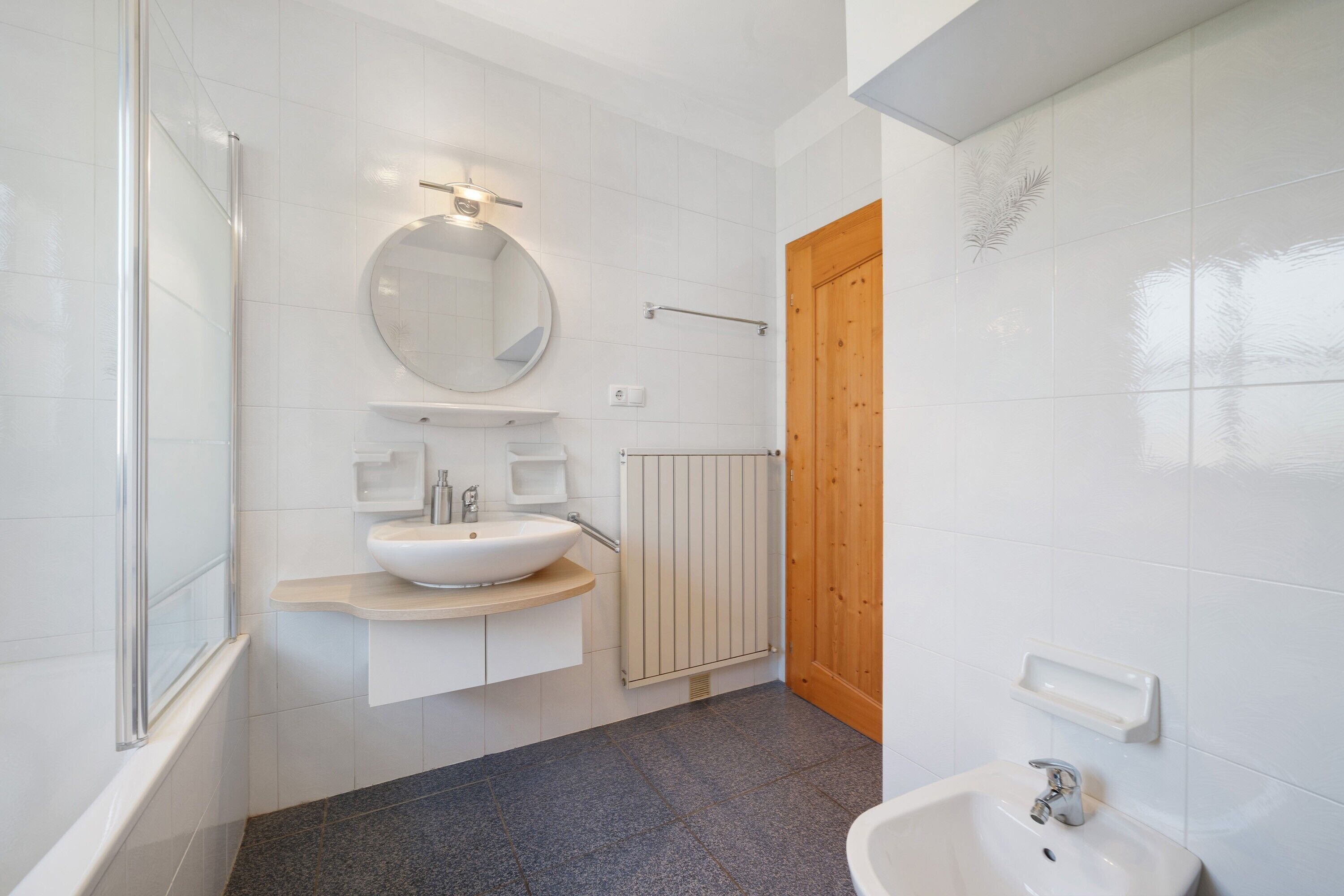 Douche, serviettes fournies