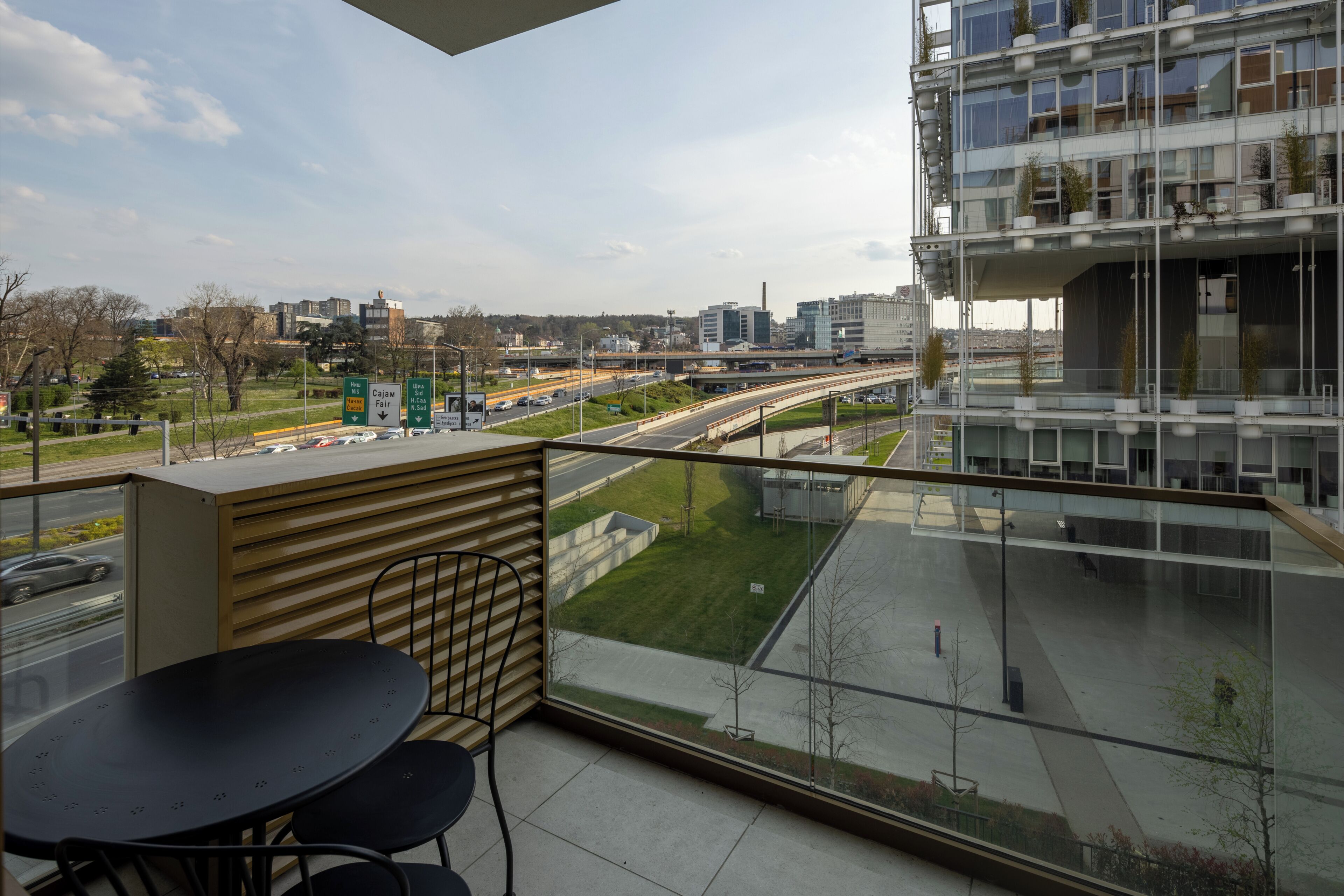 Deluxe Apartment, City View | Outdoor dining