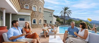 Villa 10 pers, sea view on the Costa Brava 5 min from the beach of Roses with swimming pool