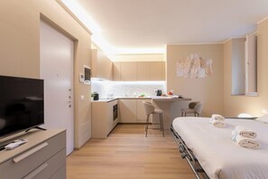 Iron/ironing board, travel cot, free WiFi - Arco della Pace Sweet Home D by Halldis (Milan)