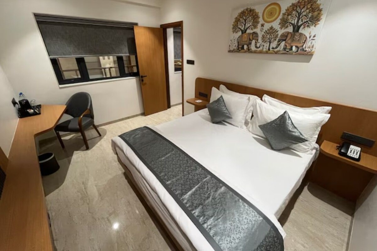 Premier Room