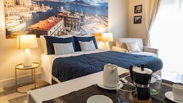 Camera familiare, balcone, vista città