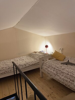 4 bedrooms, iron/ironing board, travel crib, WiFi