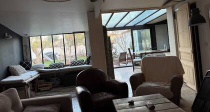 Charming house, garden- beaches by bike & center on foot. Les Portes en Ré.