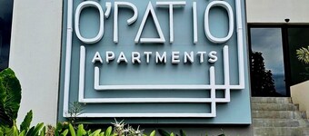 Modern 4-Bedroom Apartment in the Heart of Cap Tamarin – 5 mins from the Beach