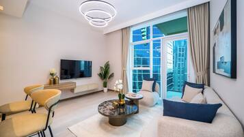 Apartment, Balcony, City View | Living area