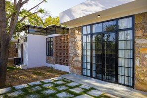 Deluxe Villa | Exterior - Elivaas Nature 95 4BHK Farm with Pool (Jamwa Ramgarh)