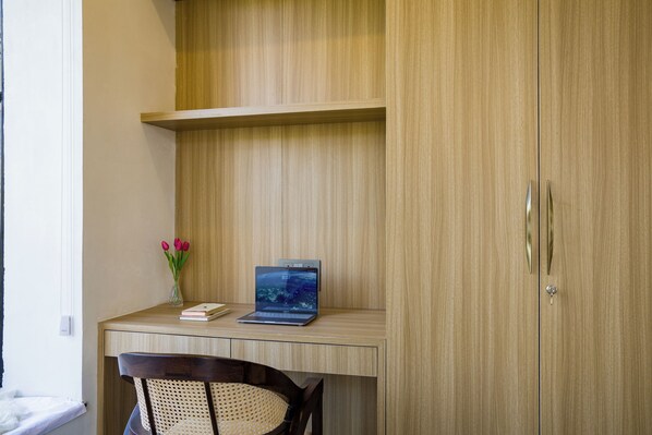 Deluxe Villa | Interior - Elivaas Nature 95 4BHK Farm with Pool (Jamwa Ramgarh)