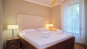 Classic-huoneisto, parveke, rantanäköala