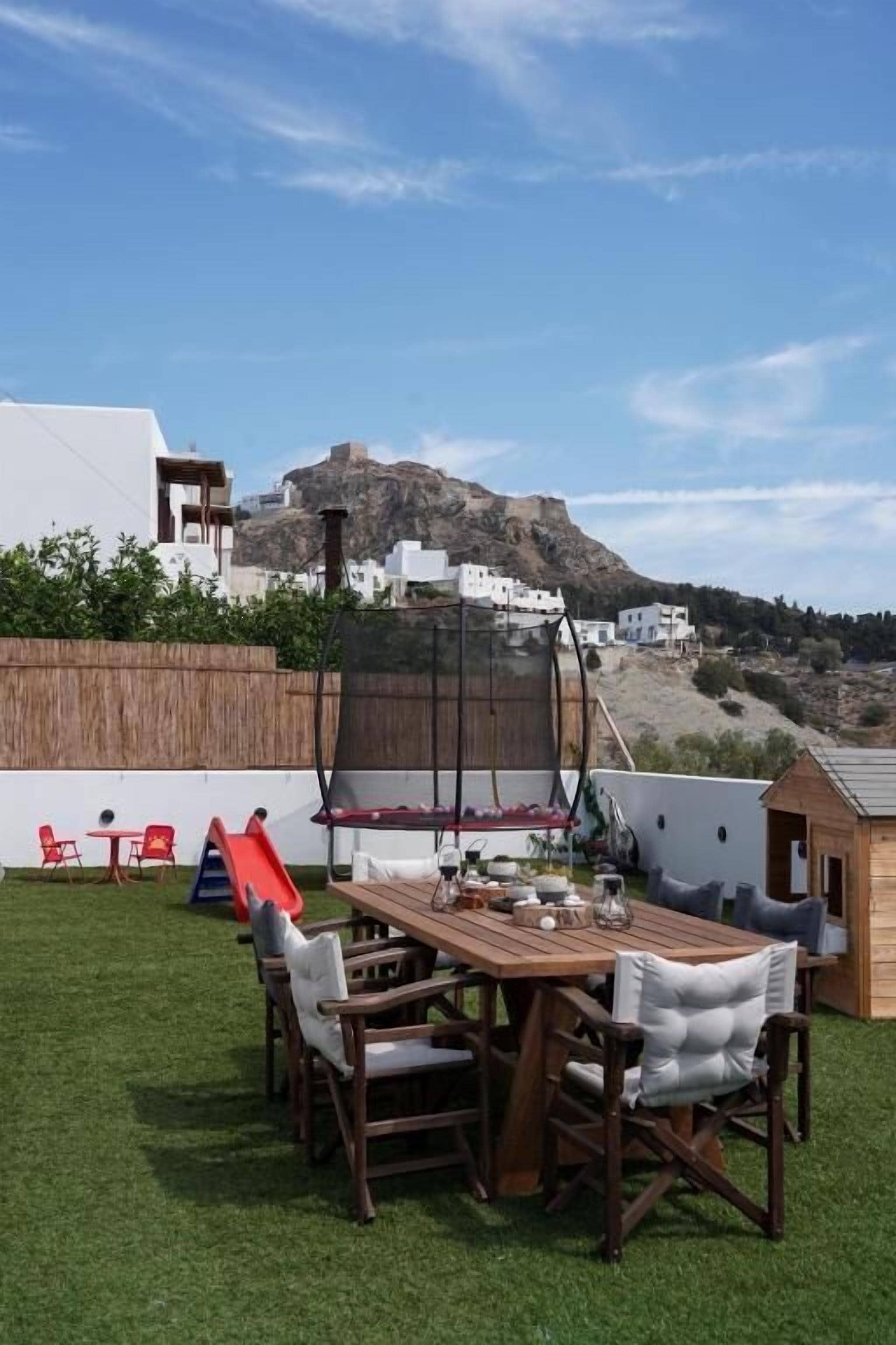 تناول الطعام بالخارج