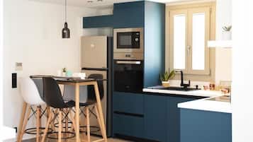 Luxury Apartment, Kitchen, Partial Sea View | Private kitchen