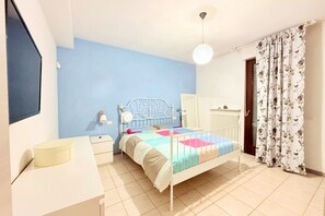 2 bedrooms - C014 - Camerano, a two-room apartment with air conditioning (Camerano)