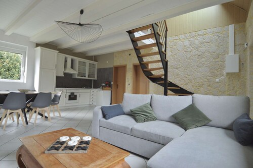 Le jardin de Constance, enclosed garden, 750m from the beach