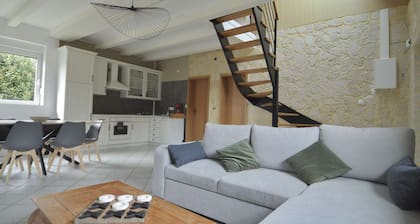 Le jardin de Constance, enclosed garden, 750m from the beach