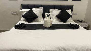 Kamar Double Deluks, balkon, pemandangan kolam renang