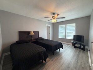 4 habitaciones, wifi y ropa de cama 
