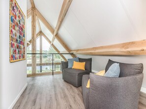 Bungalow | Living room - Luxury Country Retreat With a Pond (Baarle-Nassau)