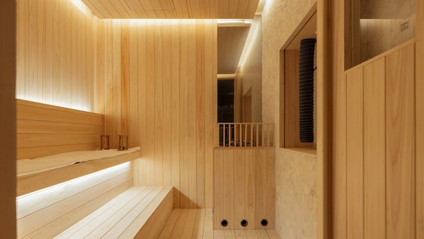 A wooden sauna with benches and a window. - LOOP Seoul Hotel Retreat by Anook Seoul Gangnam 1 (Seoul)