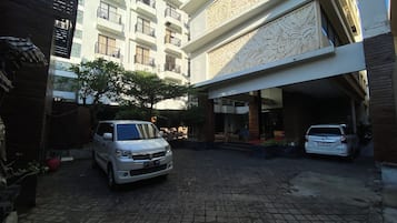 숙박 시설 정면