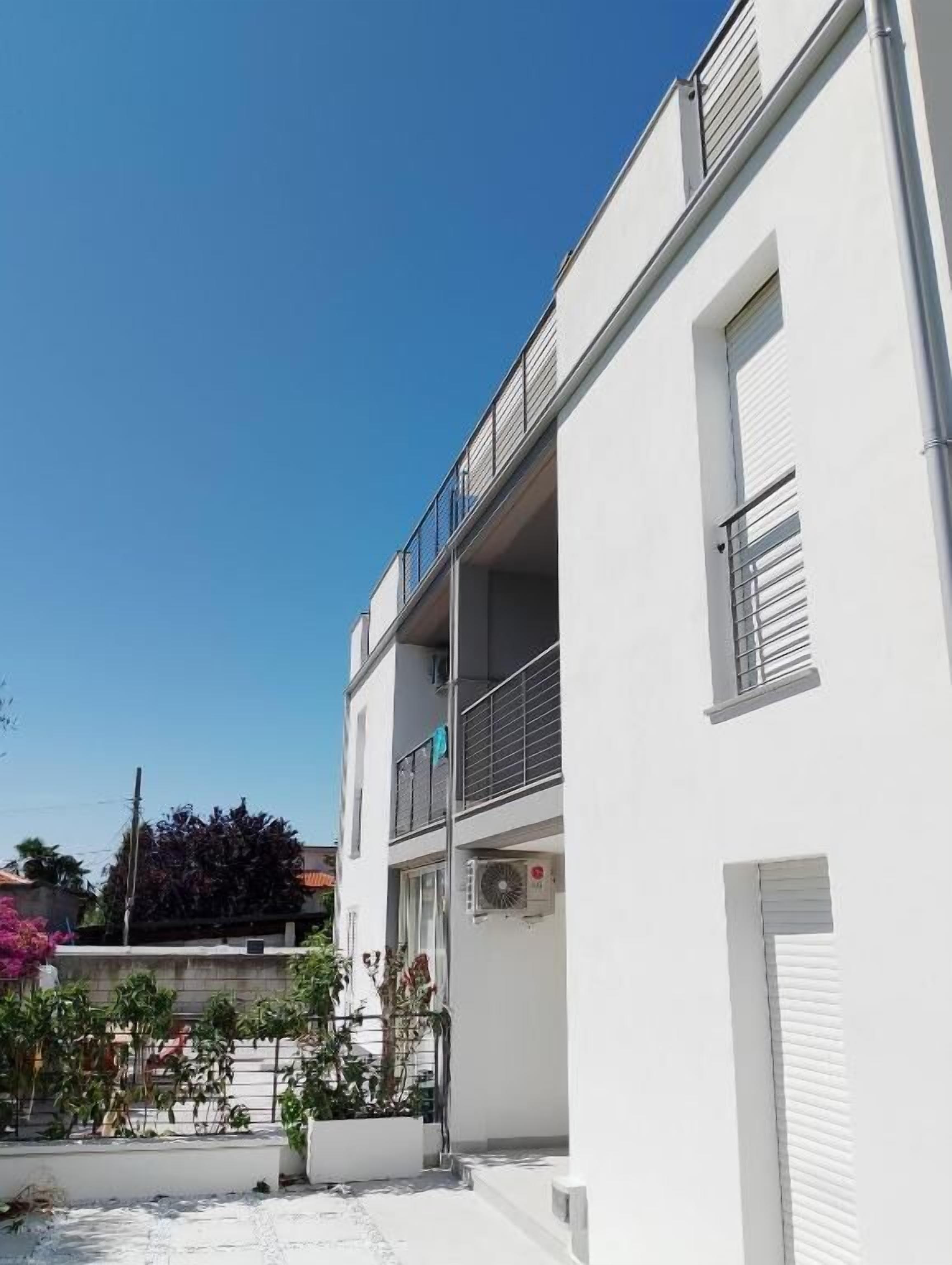 Appartement, balkon, uitzicht op heuvels | Exterieur