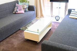 Living area - Kita-Shinjuku Inn House, 3LDK 70m2 Detached House in Shinjuku Area (新宿区)